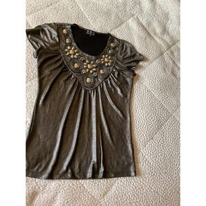 N.W.D Metallic Blouse Womens S Silver Excellent Beaded Jewel Neck Short Sleeve